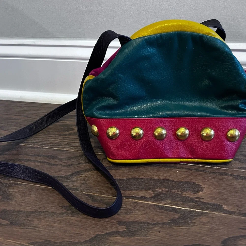 Stylish 80s 90s Leather Color Block Studded Women's Bag - Picture 2 of 6